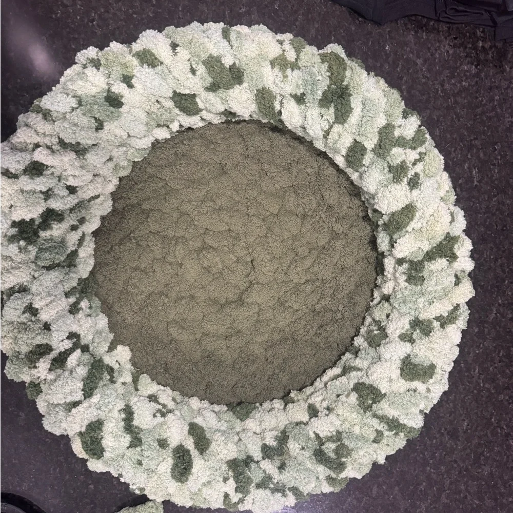 Cozy Green and Cream Dog Bed